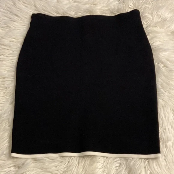 EXPRESS SKIRT SIZE XL brand new with tags length 23” waist 36” elastic - Picture 8 of 8